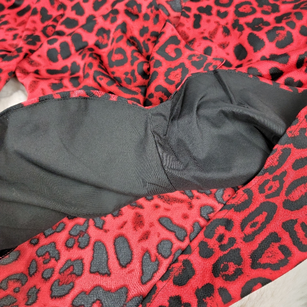 Leopard Print Ruffle Top - Picture 6 of 11